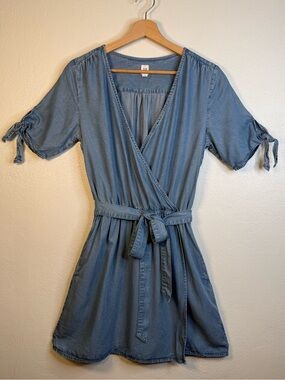 Gap Women’s Blue Boho Chambray Wrap Style Dress Women's Size Small Western Indie